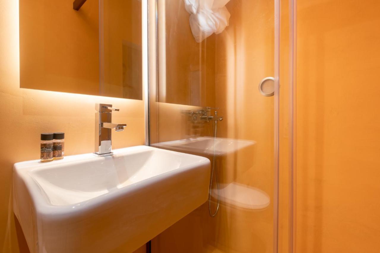 Old Town Gem - Elegant Guilford Apartment Korfu Dış mekan fotoğraf