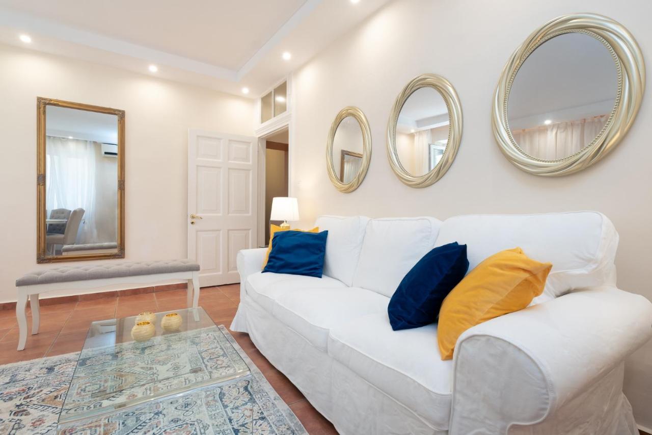 Old Town Gem - Elegant Guilford Apartment Korfu Dış mekan fotoğraf